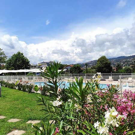 Studio 2 - Les Suites De Robinson - Residence Avec Piscine En Bord De Siagne, A Мандельє-ла-Напуль Екстер'єр фото